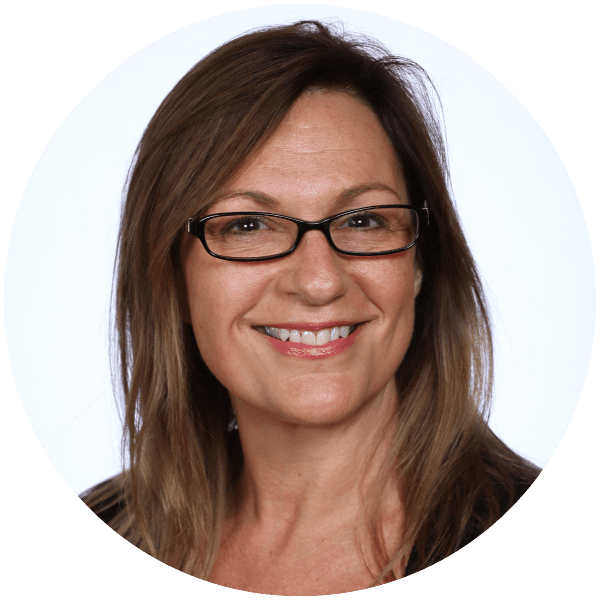 Moderator Jo Cook | International Speaker & Director | Lightbulb Moment