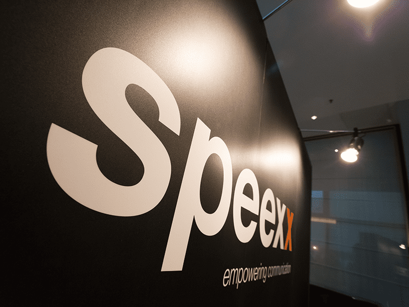 Speexx Logo Wall